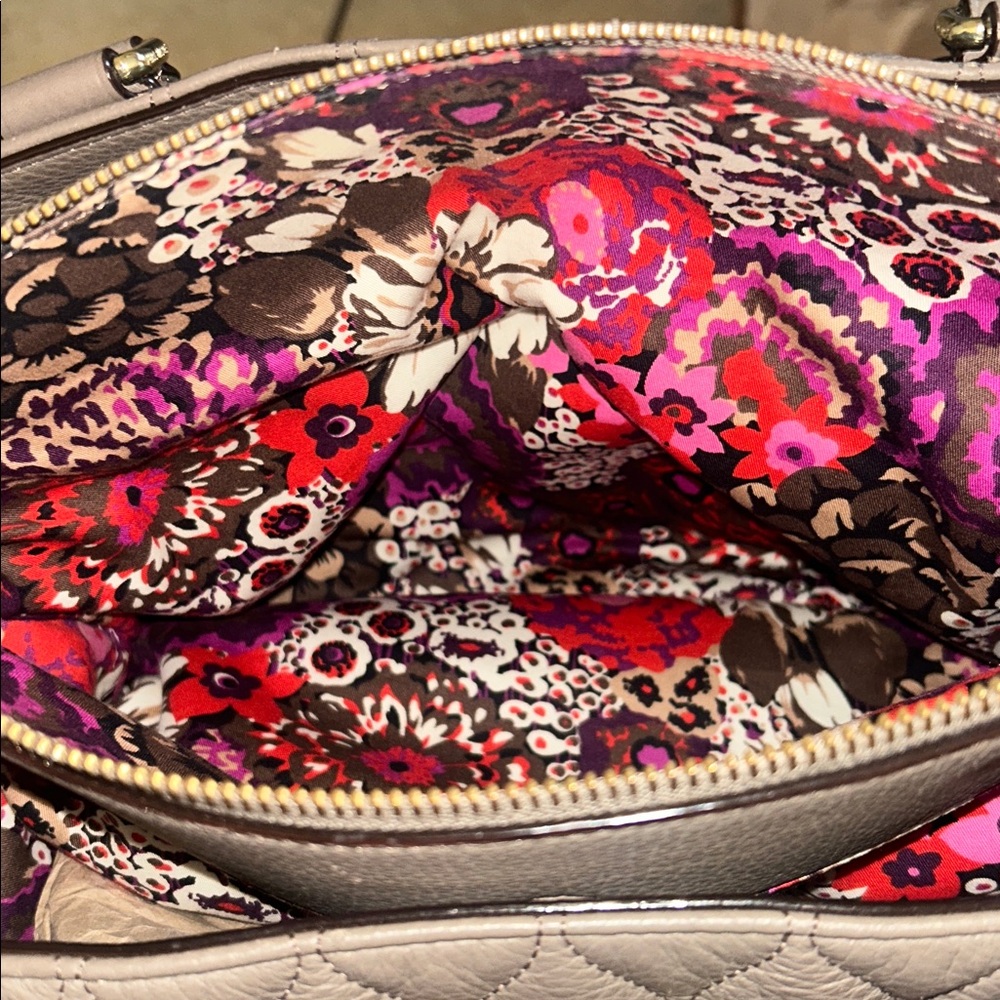 FREE SHIPPING!! Vera Bradley Large Quilted Leather Bag
NWOT - Picture 6 of 8